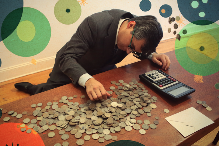 Госдума повысила штрафы за навязывание услуг в 25 раз. Как вернуть деньги, если вы переплатили за «допы»